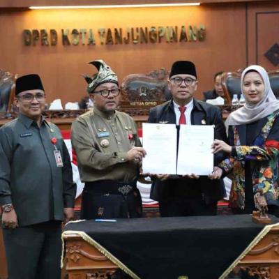 DPRD Tanjungpinang Resmi Cabut Perda Tentang Bangunan Gedung Tahun 2010