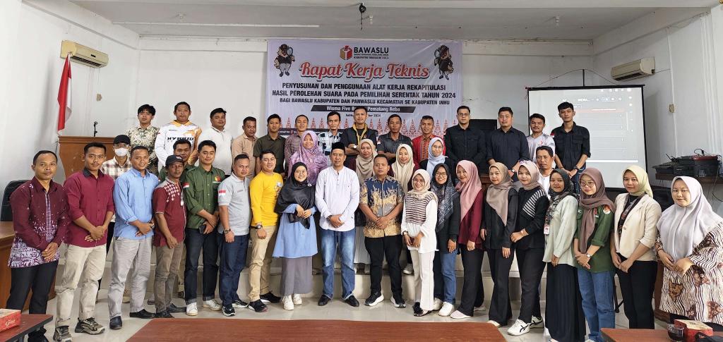 Bawaslu Inhu Gelar Rapat Teknis Persiapan Rekapitulasi Suara Pilkada 2024