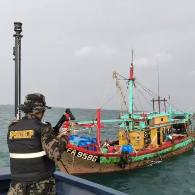 Tangkap Ikan di Wilayah Perairan Indonesia, Kapal Berbendera Malaysia Diamankan KKP