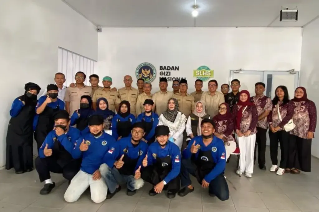 Kunjungi Dapur SPPG di Batam, Komisi I DPR RI Ingatkan Soal Standar Gizi