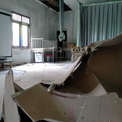 Plafon Ruang Rawat Inap Puskesmas Kelarik Runtuh