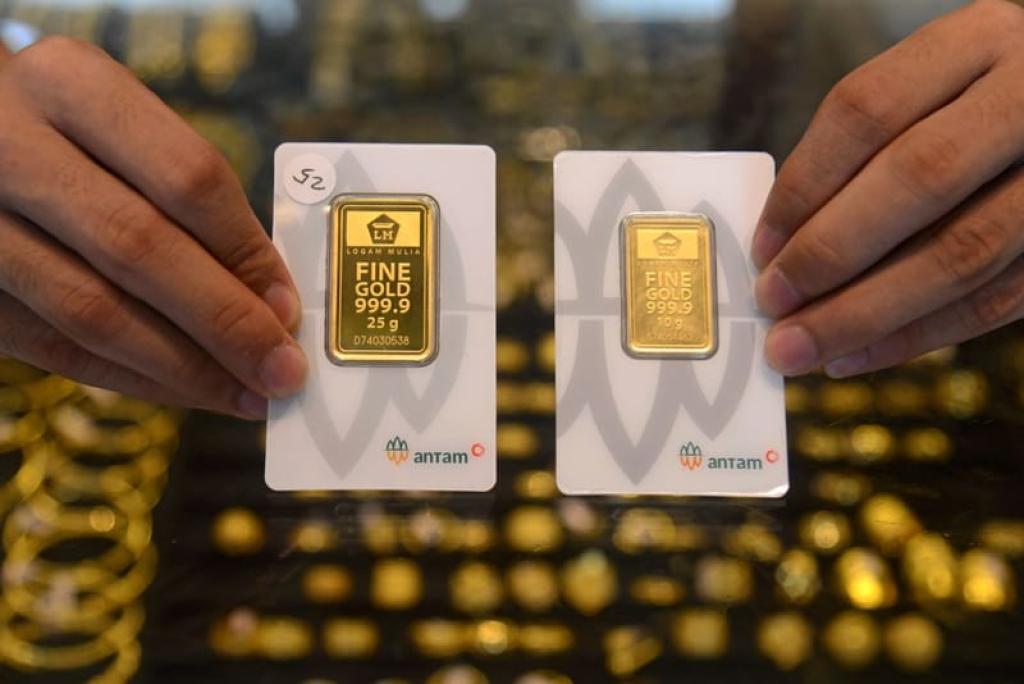 Harga Emas Antam Hari ini Turun Rp3.000 per Gram, Simak Daftar Lengkapnya!