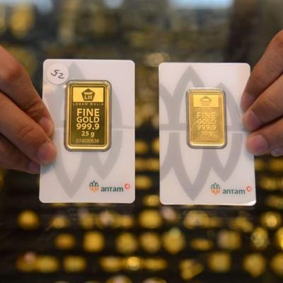 Harga Emas Antam Hari ini Turun Rp3.000 per Gram, Simak Daftar Lengkapnya!