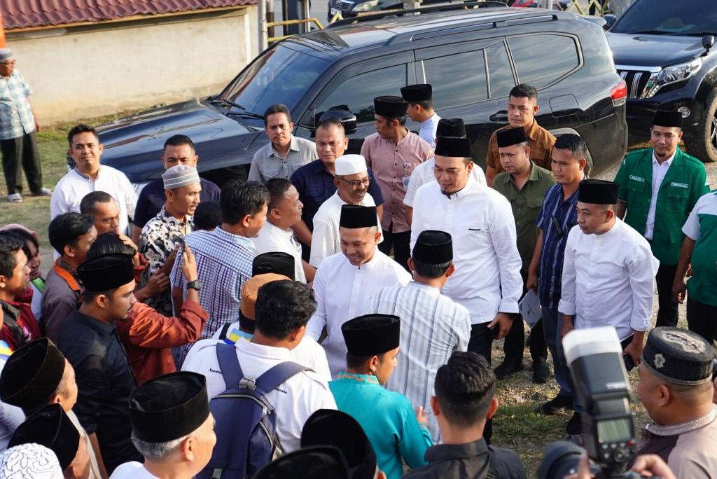 Gubri Abdul Wahid Kunjungi Air Molek, Komitmen Wujudkan Infrastruktur dan Pendidikan Berkualitas