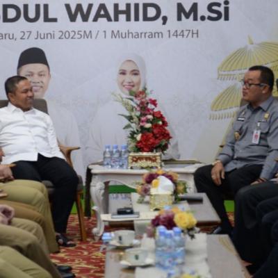 Bertemu Kakanwil Kemenkum, Gubernur Bahas Penyesuaian Aturan Daerah dengan UU Ciptaker