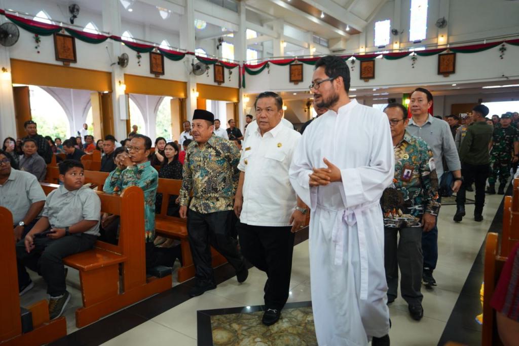 Indonesia Berduka, Plt Gubernur SF Hariyanto Ajak Rayakan Nataru dengan Keprihatinan