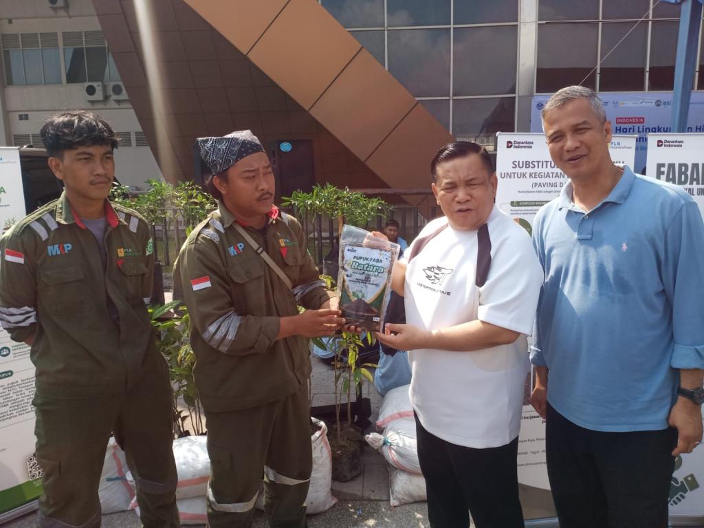 Limbah Batu Bara Disulap Jadi Paving Block dan Pupuk, SF Hariyanto Minta Produksi Ditingkatkan