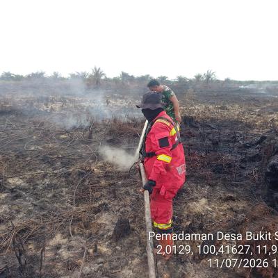 Karhutla di Rokan Hilir Terkendali, Tim Gabungan Fokus Lakukan Pendinginan Lahan Gambut
