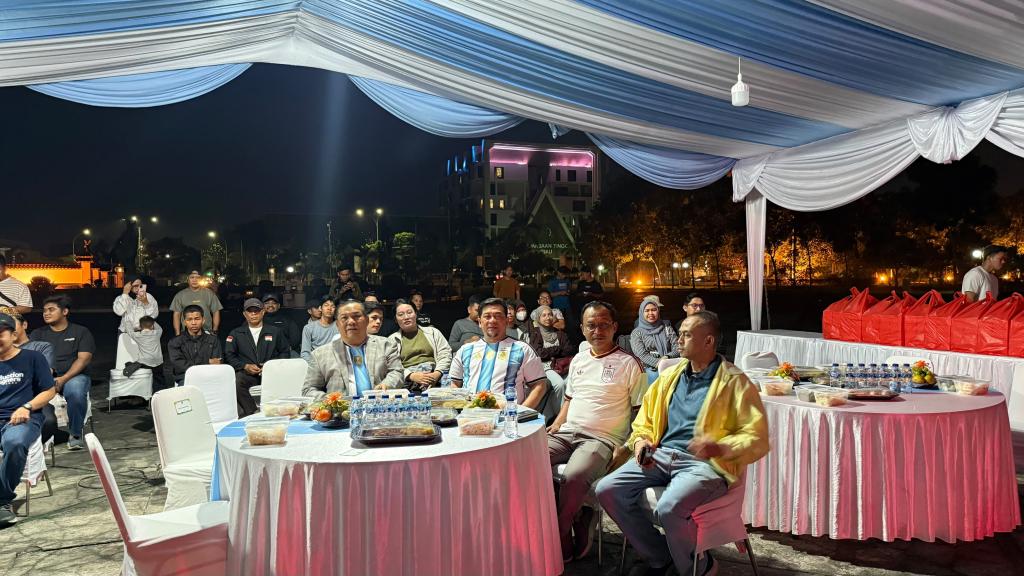 Warga Riau Antusias Nonton Final Piala Dunia Bersama Plt Gubri