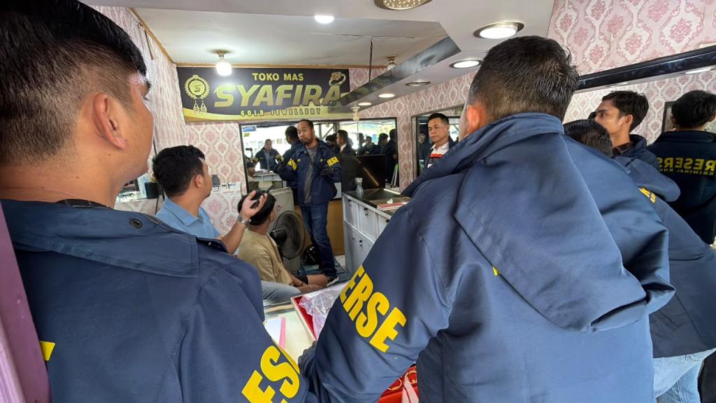 Ratusan Gram Emas Diduga Hasil PETI Disita dari Toko Emas di Kampar