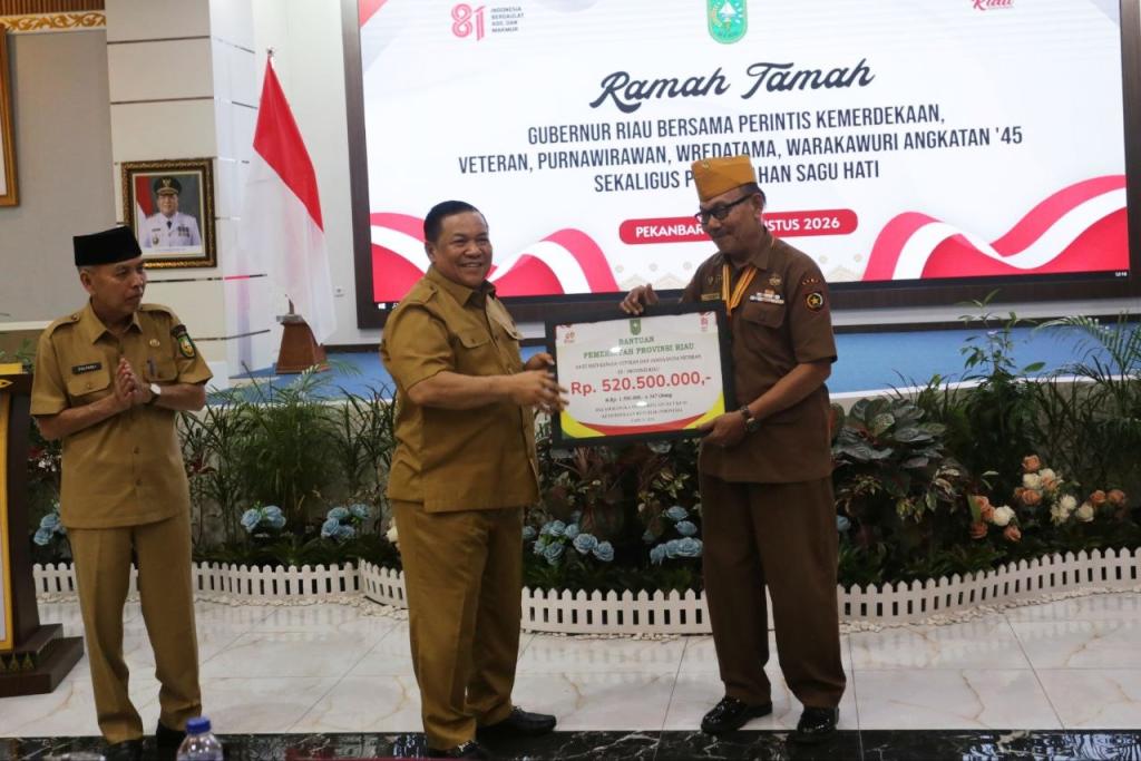 Apresiasi Jasa Pejuang, Plt Gubri SF Hariyanto Salurkan Sagu Hati Rp520,5 Juta untuk Veteran Riau