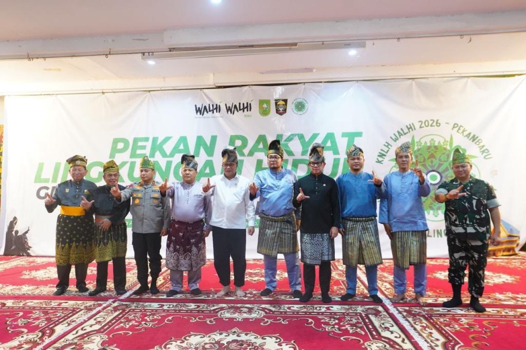 Wamendagri Bima Arya: Masyarakat Adat Harus Diakui Sebelum Kebijakan Diambil