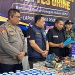 Lapas Pekanbaru Razia Kamar WBP, 154 Barang Terlarang Diamankan