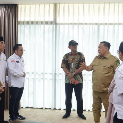 Kebutuhan Darah Harus Terjamin, Plt Gubri Dorong Pengembangan Bank Darah