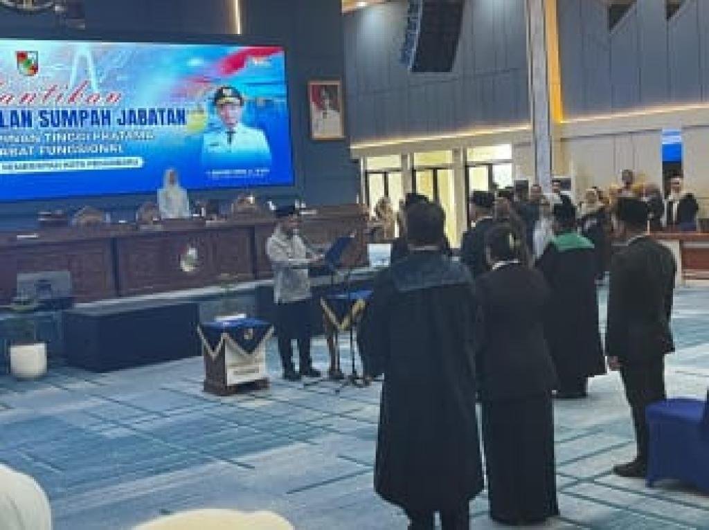 Agung Nugroho Lantik 17 Pejabat Pemko Pekanbaru, Ini Daftarnya