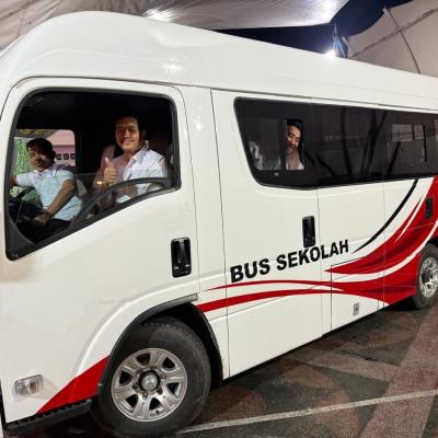Kemenhub Beri Bantuan 2 Bus Sekolah ke Pemkot Pekanbaru, Siswa Bisa Gratis Naik