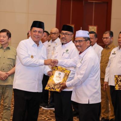 Serahkan DPA Tahun 2026, Gubernur Kepri Minta OPD Cermati Program dan Target Kinerja