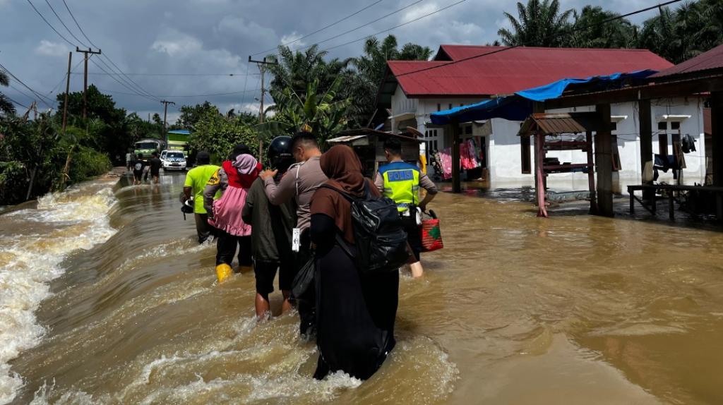 Masih Tergenang, Banjir di Kampar dan Pelalawan Mulai Surut
