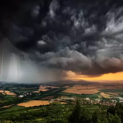 Waspada Cuaca Ekstrem di Riau, BMKG Keluarkan Peringatan Dini