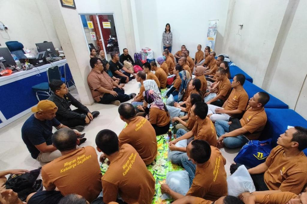 Dideportasi Pemerintah Malaysia, 43 Pekerja Migran Bermasalah Tiba di Dumai