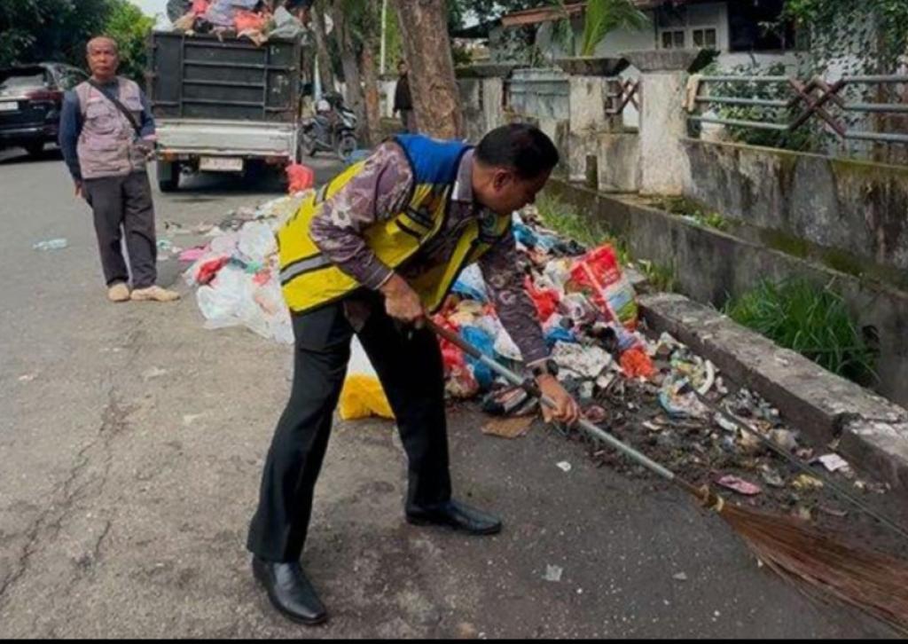 Sampah Menumpuk, Wawako Pekanbaru: TPS Ilegal Harus Segera Ditertibkan