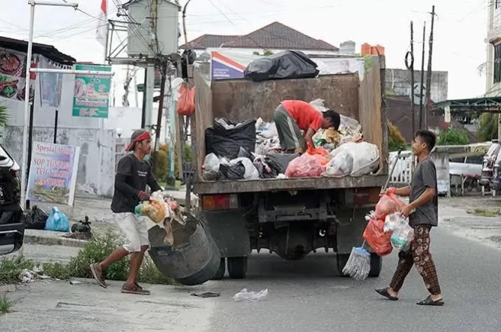 Pemko Pekanbaru Warning Operator Angkkutan Sampah PT EPP: Bersih atau SP2