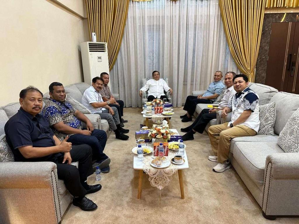 Bertemu Pengurus KONI Riau, SF Hariyanto Tegaskan Komitmennya Untuk Majukan Olahraga