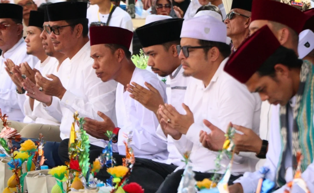 Anggota DPRD Riau Dapil Inhil Hadiri Wisata Religi Istighosah 1 Muharram 1447 H di Tembilahan