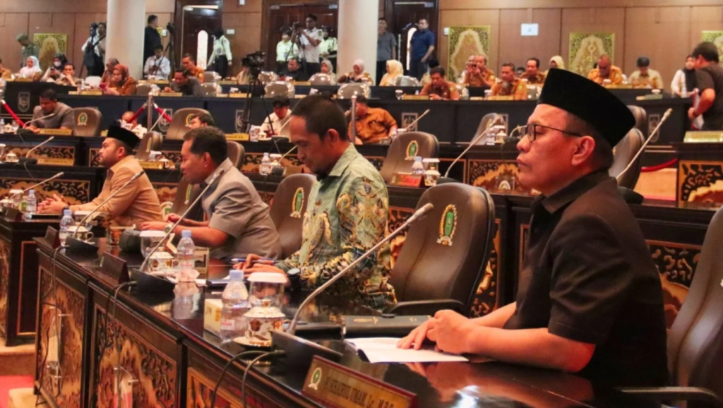 DPRD Riau Gelar Paripurna Jawaban Gubernur atas Pandangan Umum Fraksi terhadap Ranperda Pertanggungjawaban APBD 2024