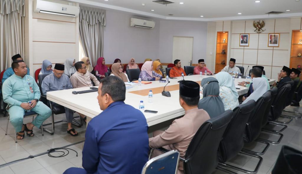 Pj Sekda Firmansyah Pimpin Rapat Persiapan MCSP dan PBJ Strategis Batam