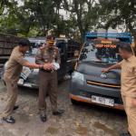DLHK Pekanbaru Amankan Tiga Mobil Buang Sampah di TPS Ilegal