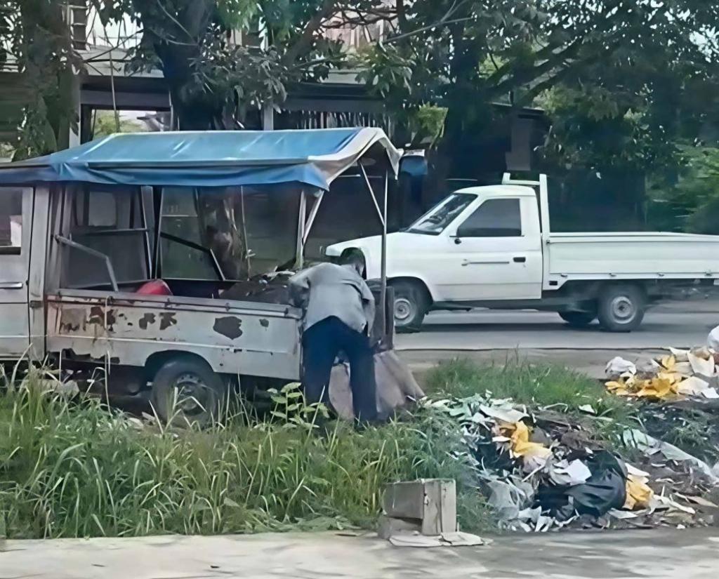 TRC Pekanbaru Turun Tangan Usai Viral Dugaan Penimbunan Parit di Jalan Riau Ujung
