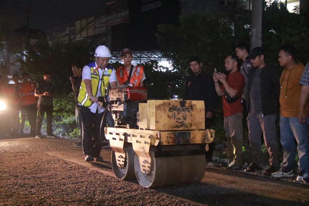 Komitmen Markarius Anwar: Langsung Tinjau Perbaikan Jalan Berlubang di Pekanbaru Pasca Pelantikan