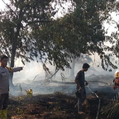 Dari Layar Gawai ke Medan Api: Detik-detik Penjinakan Karhutla di Benayah