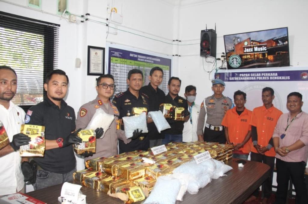 Polres Bengkalis Gagalkan Penyelundupan 90 Kg Sabu dan Ribuan Pil Ekstasi dari Malaysia