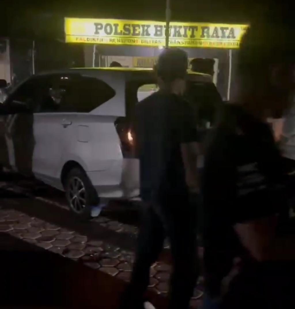 Keroyok Seorang Wanita, Empat Debt Collector Ditangkap Polisi, Belasan Lainnya Masih Buron