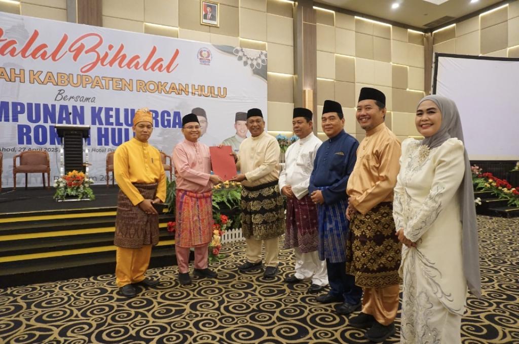 ‎Prof Junaidi dilantik Sebagai Ketua Umum HKR, Siap Dukung Pembangunan Rohul