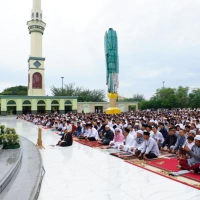 Rayakan Idul Adha, Gubernur Wahid Ajak Masyarakat Tingkatkan Kepedulian Sosial