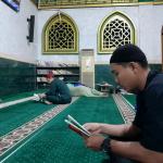 Menjemput Malam Seribu Bulan di Mesjid Raya Senapelan: Kisah Sunyi Para Pencari Lailatul Qadar