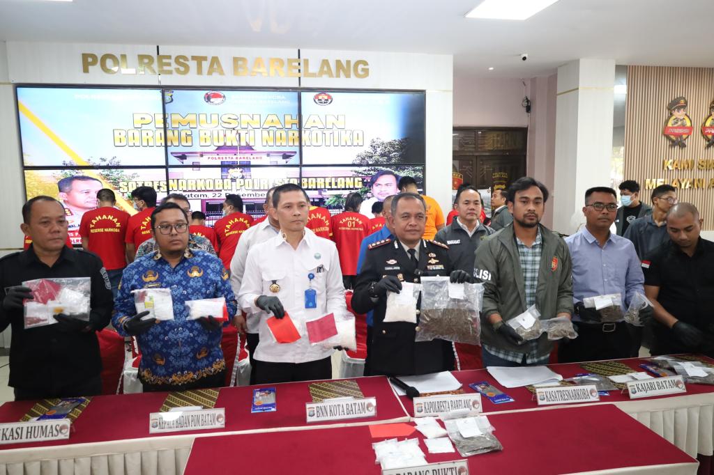 Polresta Barelang Musnahkan 2,2 Kg Sabu, Selamatkan 24.669 Jiwa