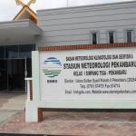 Siapkan Payung, BMKG Prediksi Turun Hujan Intensitas Sedang Disertai Petir di Riau