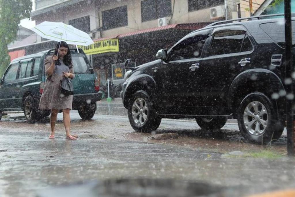 Warga Kepri Harap Waspada, BMKG Prediksi Hujan Lebat dan Angin Kencang Kamis Ini