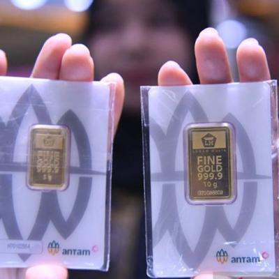 Harga Emas Antam Turun Lagi Rp23.000 per Gram, Simak Daftar Lengkapnya