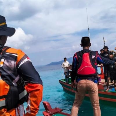 Sembilan Penumpang Pompong Terbalik di Anambas Berhasil Dievakuasi Tim SAR Gabungan