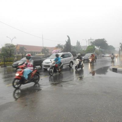 Cuaca Riau 14 Januari 2025: Hujan Meluas, Berikut Wilayah Terdampak