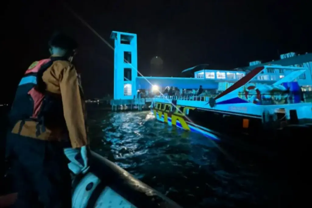 Penumpang Speed Buat Jatuh ke Laut Karimun, Tim SAR Lakukan Operasi Pencarian