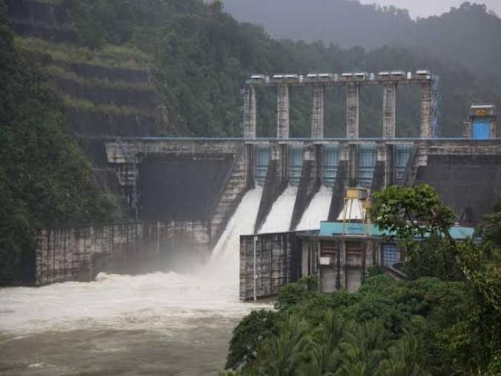 Besok Bukaan 3 Pintu Waduk PLTA Koto Panjang Dikurangi
