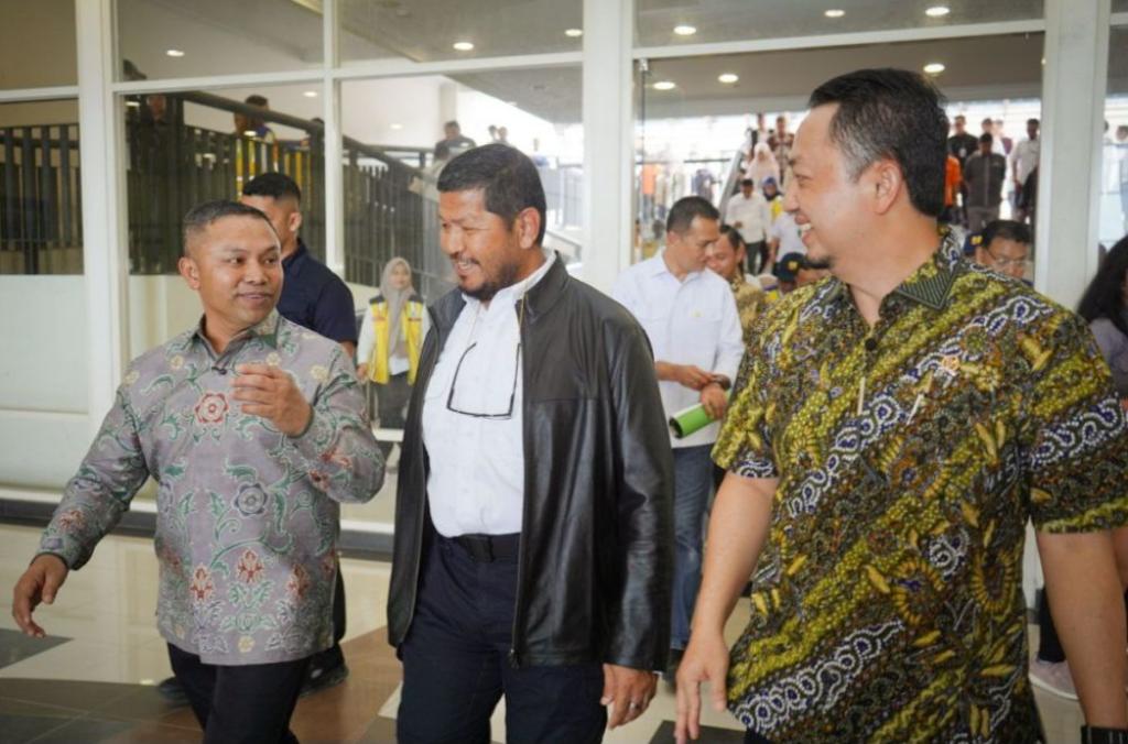 Dampingi Komisi V Kunjungan ke Riau, Gubri Minta Dukungan Dana APBN untuk Bangun Flyover Garuda Sakti