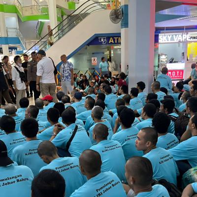 KJRI Johor Bahru Pulangkan 230 WNI/PMI Dari Malaysia Via Batam