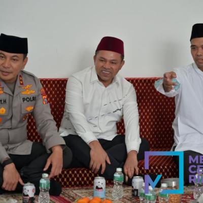 Gubernur Riau Silaturahmi Halal Bihalal dengan UAS, Bahas Pembangunan Islamic Center